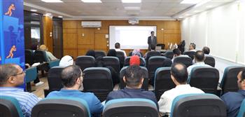   محافظ كفر الشيخ يتابع تدريب العاملين لتيسير تراخيص المحال العامة