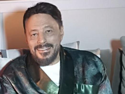عمرو عبد الجليل لـ"دار المعارف": أقدم شخصية إيهاب في فيلم "المصيف".. والجمهور له مكانة خاصة عندي