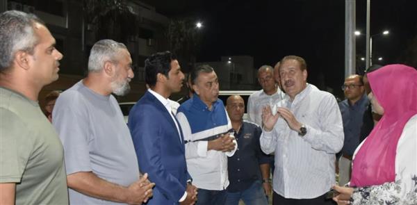 محافظ بورسعيد يعلن تطوير الإنارة وتركيب 10 آلاف كشاف بالمحافظة