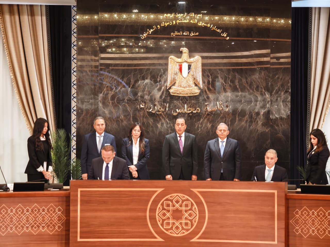 الأهلي ومصر يتعاقدان مع هايد بارك لتطوير 415 فدانًا بمدينة أكتوبر
