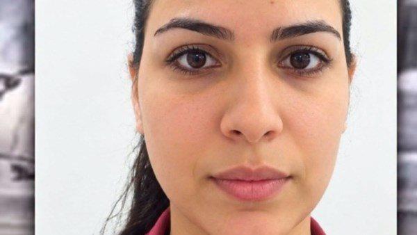 وزير الطيران يتابع وصول جثمان المضيفة عزة رمزي بعد وفاتها في هجوم الرياض