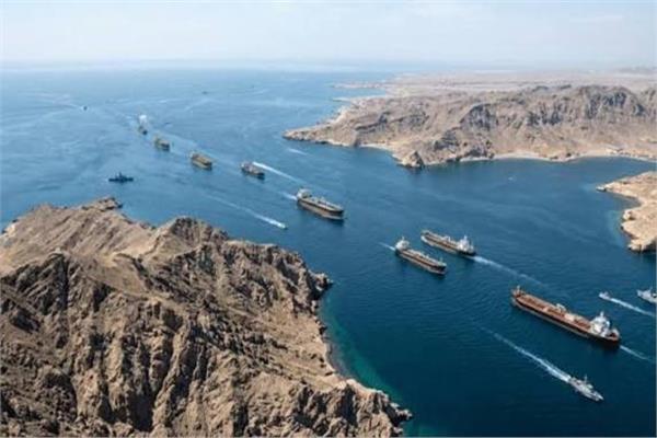 60 دولة تتعهد بالحفاظ على حرية الملاحة في المضائق البحرية الدولية