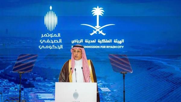 وزير الإعلام السعودي: أمن المواطنين والمقيمين وسلامتهم أولوية