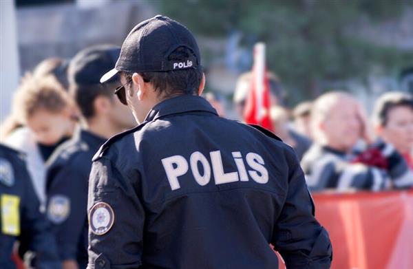 تركيا: ضربة جديدة لبلدية إيتيميسغوت.. احتجاز 25 شخصا بينهم نائبان للرئيس