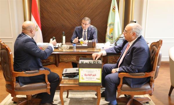وزير الزراعة يتابع بشائر إنتاج الزيتون بالتجمعات الزراعية بسيناء