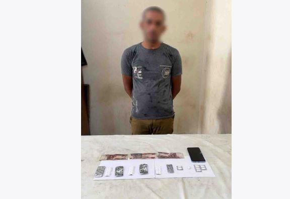 ضبط مندوب مبيعات لقيامه ببيع الأقراص المخدرة