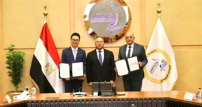 وزير النقل يشهد توقيع مذكرة تفاهم لإنشاء محطة صب جاف بميناء المكس