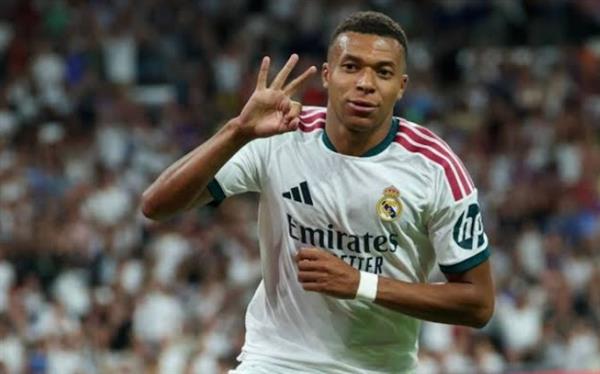 مبابي يطارد رقم ميسي التاريخي في دوري أبطال أوروبا أمام روما