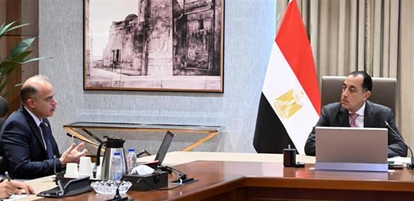 رئيس الوزراء يؤكد الأهمية التي توليها الحكومة لقطاع التصدير