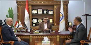   محافظ قنا يستقبل رئيس شركة مياه الشرب والصرف الصحي الجديد لبحث تطوير الخدمات بالمحافظة