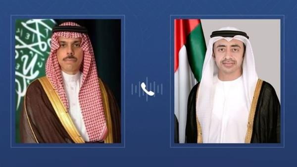 وزيرا خارجية الإمارات والسعودية يبحثان هاتفيا آخر المستجدات الإقليمية بالمنطقة