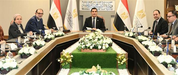 وزير الرياضة وسلامة الغذاء يتحركان لمواجهة المكملات الغذائية مجهولة المصدر