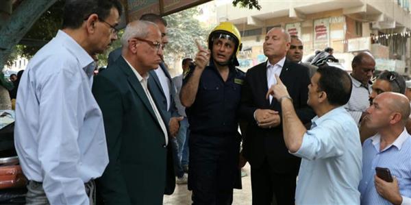 محافظ القاهرة ومدير الأمن يتابعان إنقاذ ناجين من عقار حدائق القبة المنهار