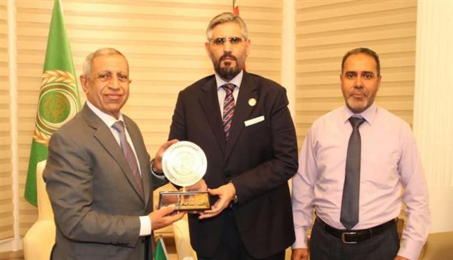 السفير الليبي بالقاهرة يبحث مع الأكاديمية العربية للعلوم والتكنولوجيا سبل تعزيز التعاون المشترك 
