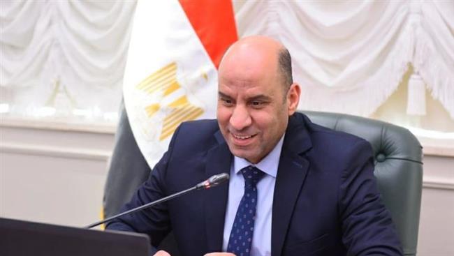 وزير العمل: التعاون المصري السويسري يدعم الصناعة الخضراء