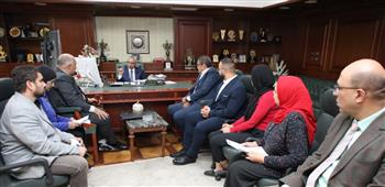   محافظ بني سويف يبحث مع مسؤولي مجموعة "مكة وهاي فيد" سبل التوسع في النشاط وتذليل المعوقات