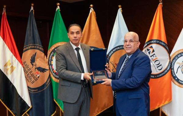 مصر تبحث مع تونس تطوير تمويل المشروعات وتعزيز التعاون في الأنشطة غير المصرفية