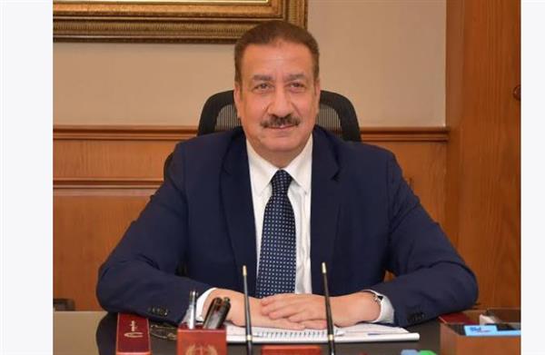 محافظ بورسعيد يبحث تطوير مكتبات الأحياء وتجهيز فرع جديد لمكتبة مصر العامة