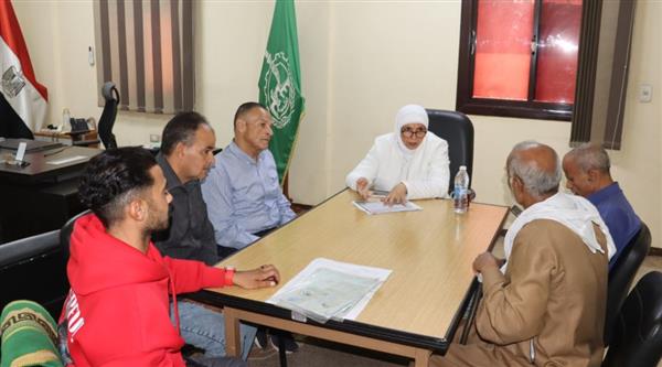سكرتير عام القليوبية تتابع مستجدات ملفات تقنين وضع اليد بالخانكة