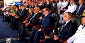   السيسي يوجه رسالة لأسر خريجي الشرطة ويشهد استعراضًا بالدراجات الهوائية