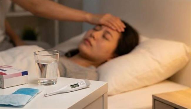 دور السخونية.. أطعمة ومشروبات تساعد على التعافي وعلامات لا يجب تجاهلها