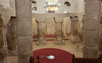   "دار المعارف" داخل دير جبل الطير بالمنيا .. صور