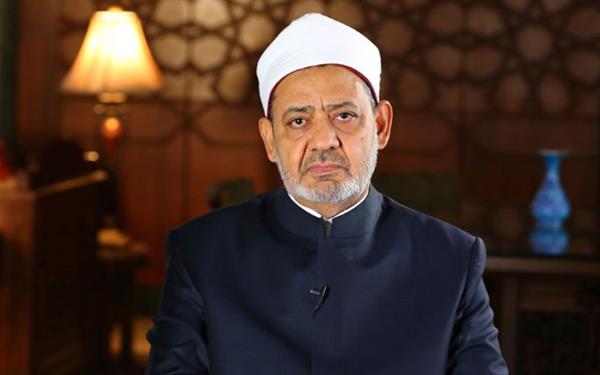 شيخ الأزهر يطمئن على صحة البابا ليو الرابع عشر ويتمنى له الشفاء العاجل