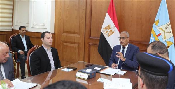 كفرالشيخ تطور منظومة السيرفيس وتطبق الطاقة الشمسية بالمواقف