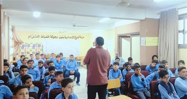 دمياط تطلق حملة توعية لمواجهة الكوارث المناخية بالمدارس ومراكز الشباب