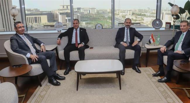 الحكومة تبحث أسعار توريد القمح والمحاصيل الاستراتيجية للموسم الجديد