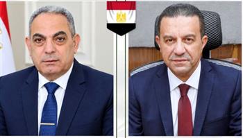   محافظ المنوفية يهنئ محافظ الإسماعيلية بمناسبة العيد القومي الـ75 للمحافظة 