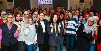   الروائية كانج جي يونج : مصر بحضارتها وقرائها حاضرة في رواياتي المقبلة