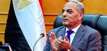   محافظ الإسماعيلية يشيد ببطولات المقاومة الشعبية وتلاحمها مع الجيش والشرطة