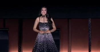   الفنانة ياسمينا العبد تكشف سر توقيت عرض أعمالها الفنية
