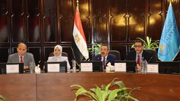 جامعة الإسكندرية تعقد جلسة الاستماع حول البرنامج الاقتصادي