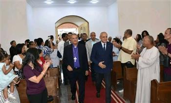   محافظ الأقصر يشارك في افتتاح الكنيسة الإنجيلية بطيبة