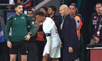   فرنسا تصطدم بإيطاليا في قمة دوري الأمم.. وظهور أول لزيدان على أرضه