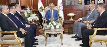   محافظ بني سويف يستقبل نقيب المحامين ورئيس اتحاد المحامين العرب