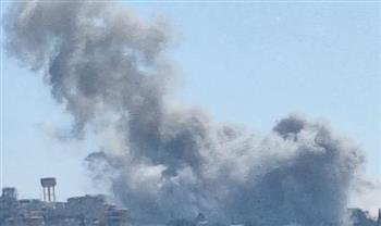 مصابون جراء قصف من مسيرة إسرائيلية قرب نقابة المهندسين في مدينة غزة