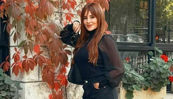 كارول سماحة تحتفل بالخريف في شوارع بيروت: "فصل النهايات والبدايات"