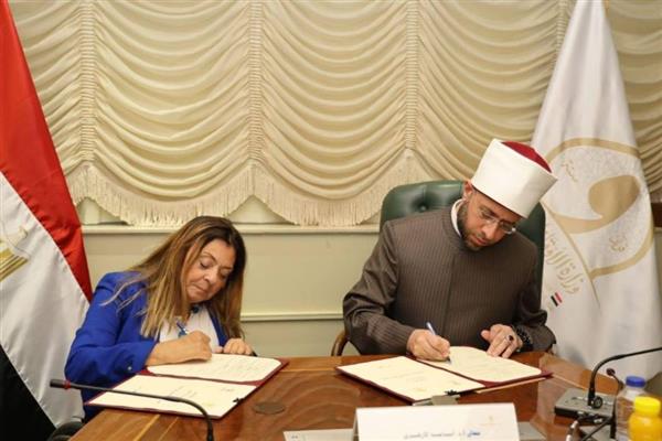 الأوقاف والقومي للأشخاص ذوي الإعاقة يوقعان مذكرة تفاهم لتعزيز التعاون في مجالات التوعية