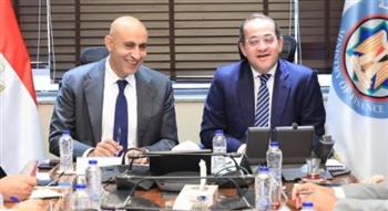   وزيرا المالية والتعليم يبحثان تحسين أوضاع المعلمين وزيادة المرتبات العام الدراسي المقبل