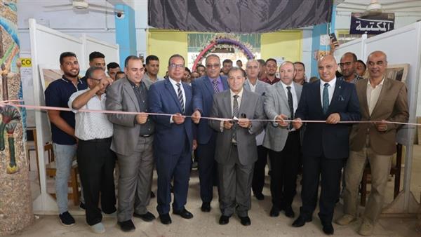 رئيس جامعة قنا يشهد إبداعات طلاب التربية النوعية احتفالًا بنصر أكتوبر
