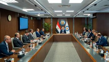   وزير البترول يتابع خطط زيادة الإنتاج وتأمين الإمدادات