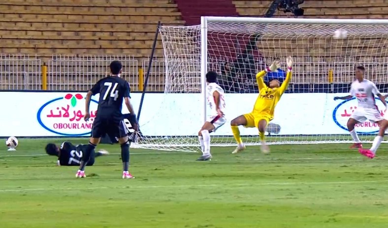 زد يتقدم على الزمالك في الشوط الأول بهدف مروان حجيج