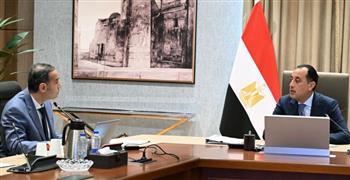   مدبولي يبحث مستجدات الأنشطة المالية غير المصرفية والجهود المبذولة لتعزيز إسهامها في الاقتصاد الوطني
