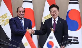   الرئيس السيسى يلتقى نظيره الكورى بمقر الرئاسة الكورية فى سول