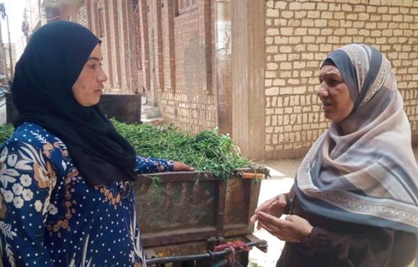 "القومى للمرأة" يختتم حملة طرق الأبواب ببني سويف