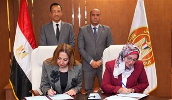 وزيرا العمل والاتصالات يشهدان توقيع مذكرة تفاهم للتعاون في التطوير المؤسسي الرقمي