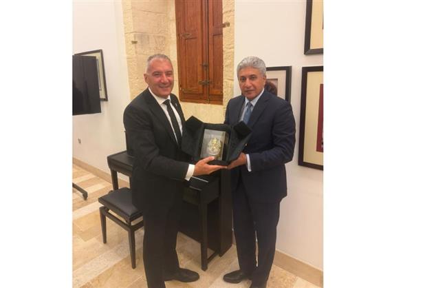 وزير السياحة يلتقي نظيره المالطي لبحث تعزيز التعاون بين البلدين